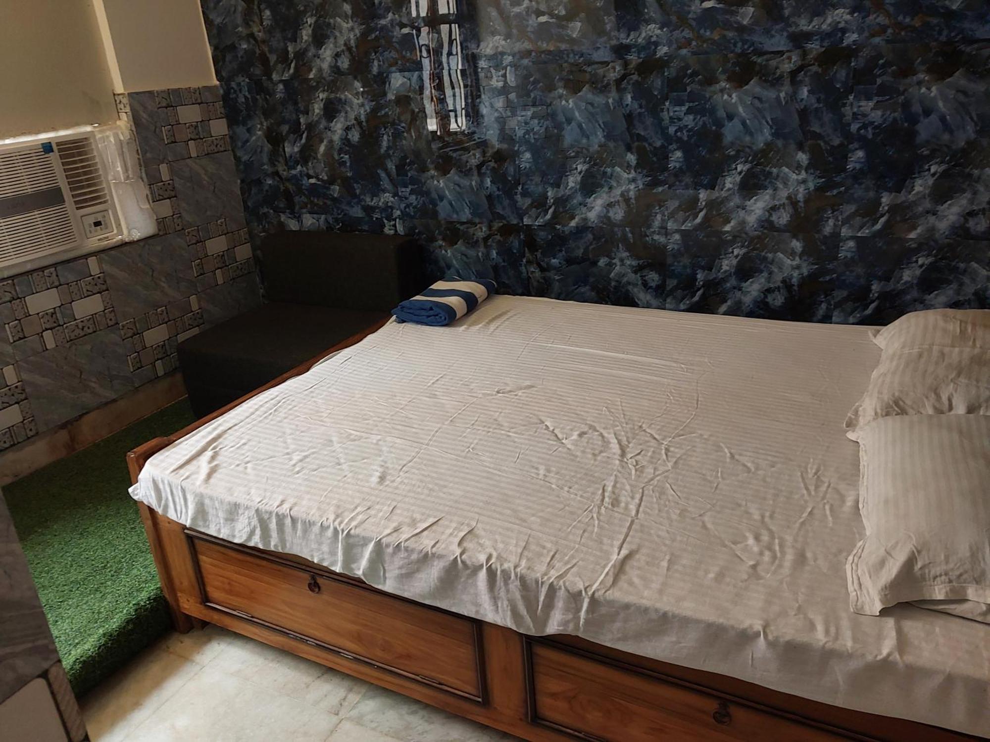 Nirman Beach Homestay Пури Экстерьер фото