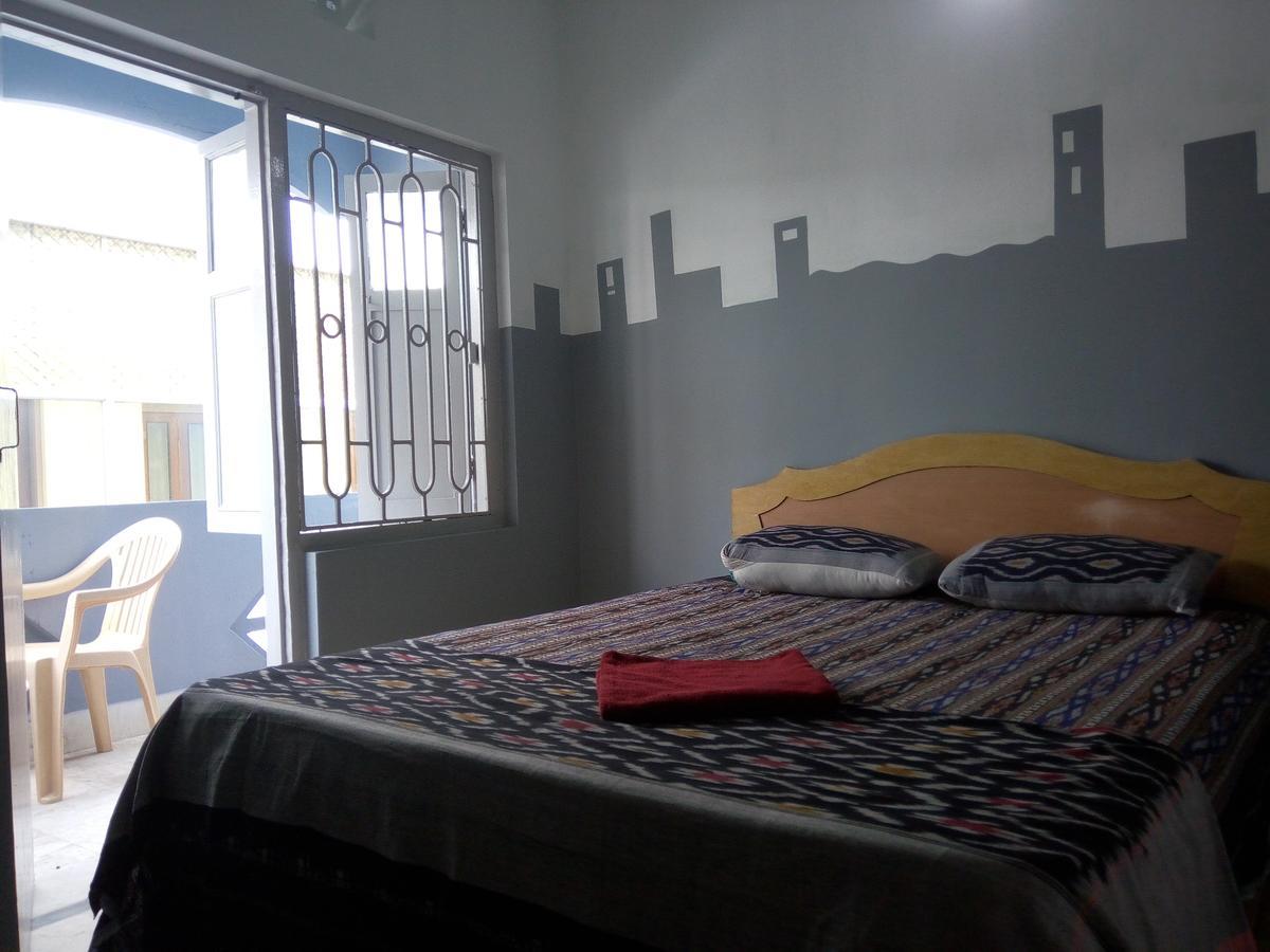Nirman Beach Homestay Пури Экстерьер фото