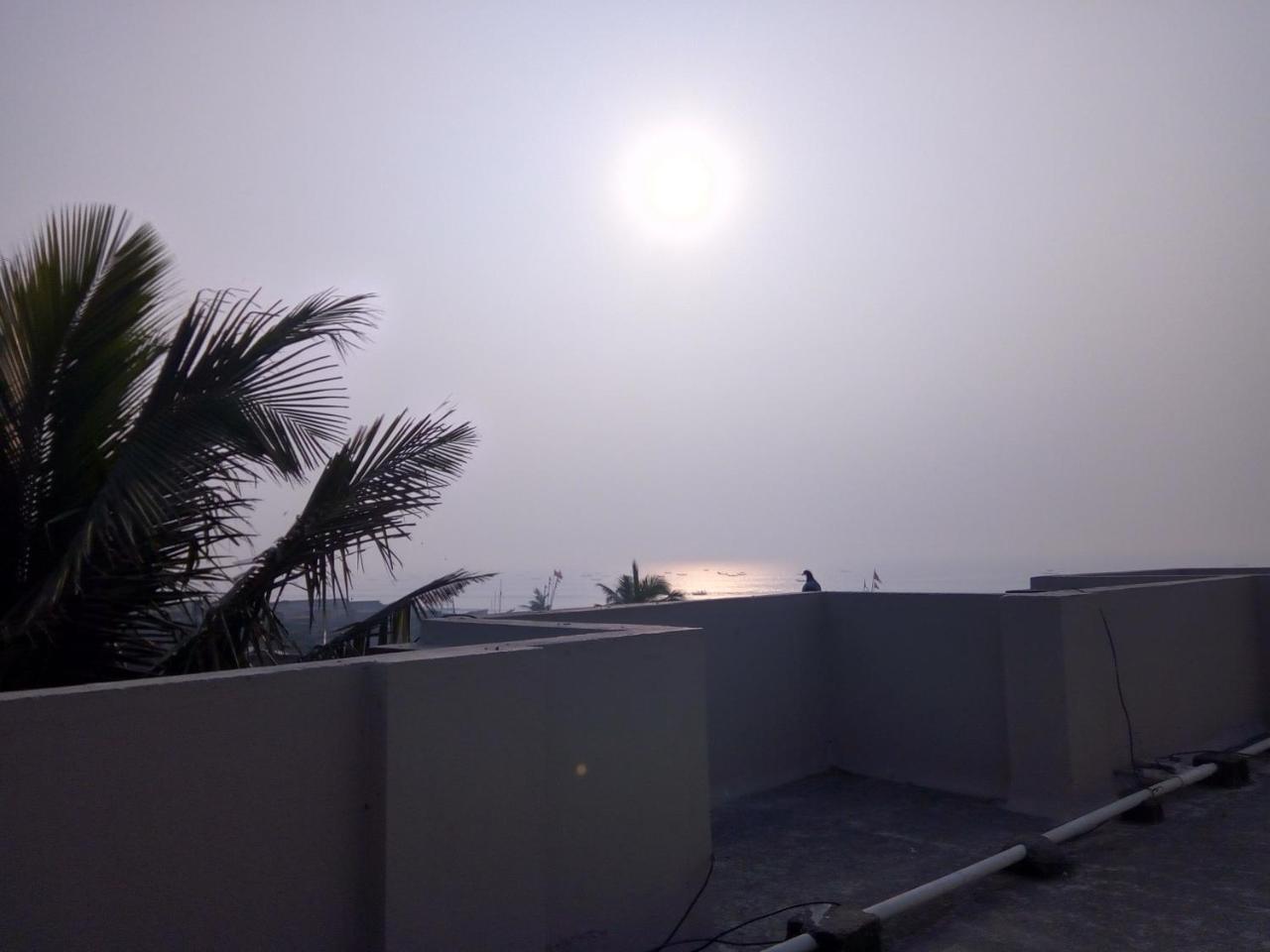 Nirman Beach Homestay Пури Экстерьер фото